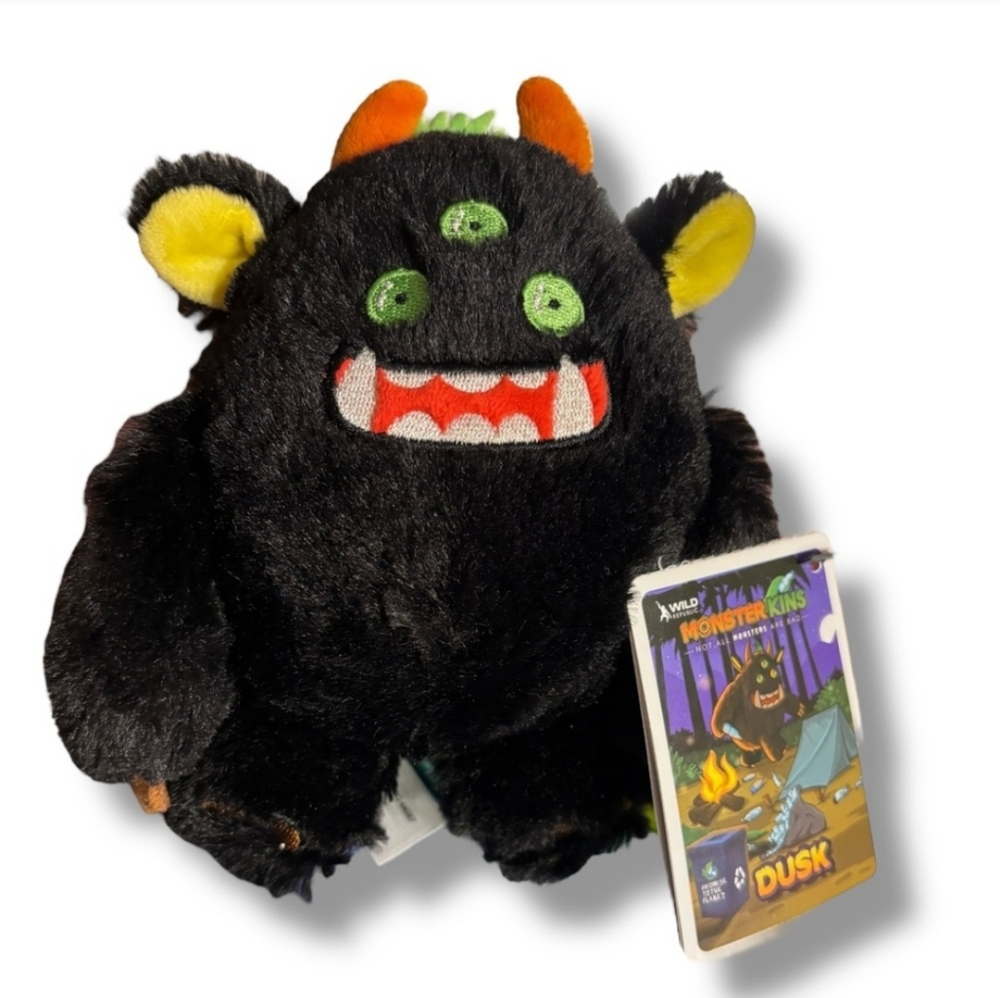 WILD REPUBLIC Monsterkins Plush Dusk Jr. 6” Toy